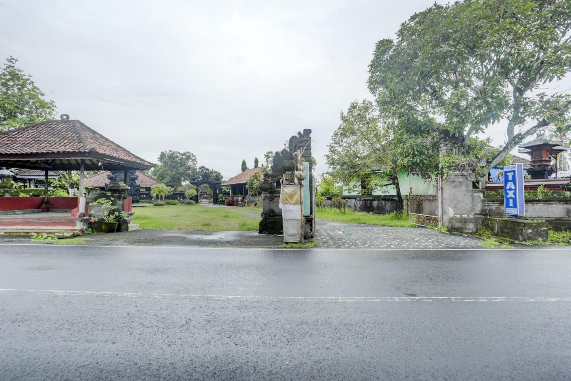 Oyo 1762 Hotel Astiti Graha Tanah Lot Dış mekan fotoğraf